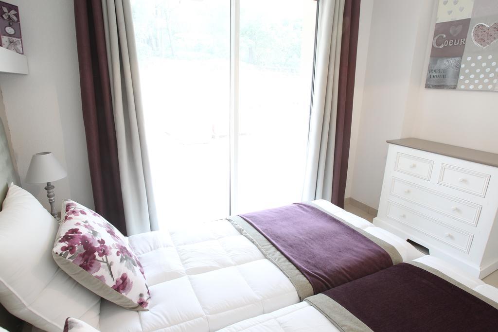 Residhotel Residence Pont Du Gard Remoulins Zimmer foto