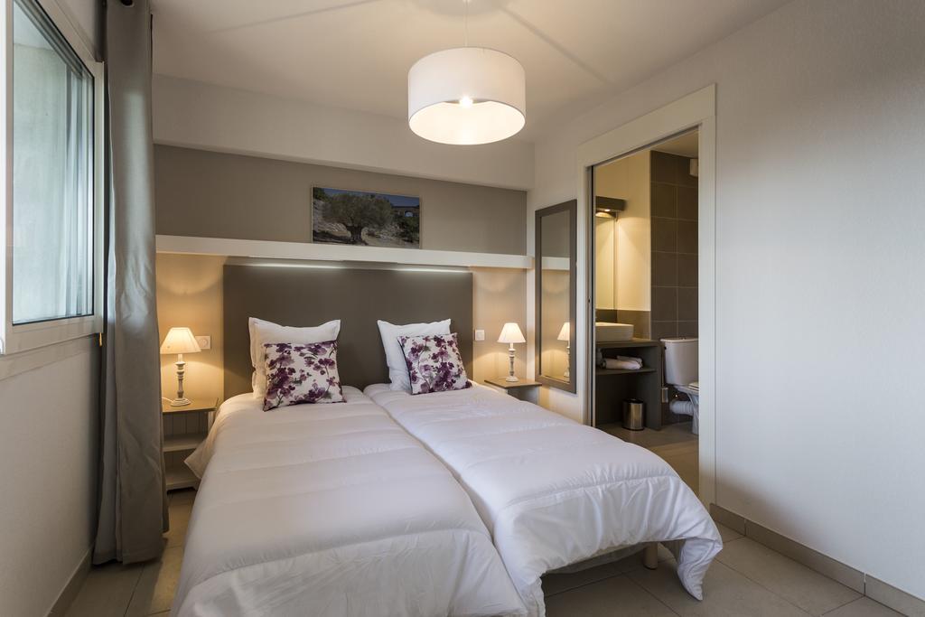 Residhotel Residence Pont Du Gard Remoulins Zimmer foto