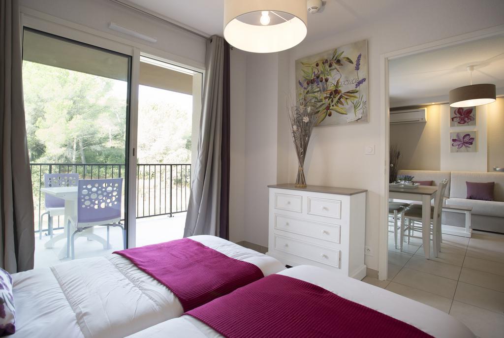 Residhotel Residence Pont Du Gard Remoulins Zimmer foto